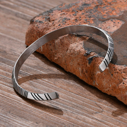 Brazalete tribal